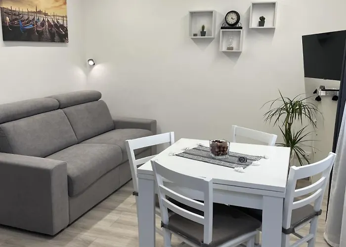 فندق مبيت وإفطار Ferrara 4*